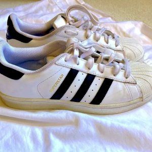 𝅺adidas Superstar White Leather Sneakers Sz 6